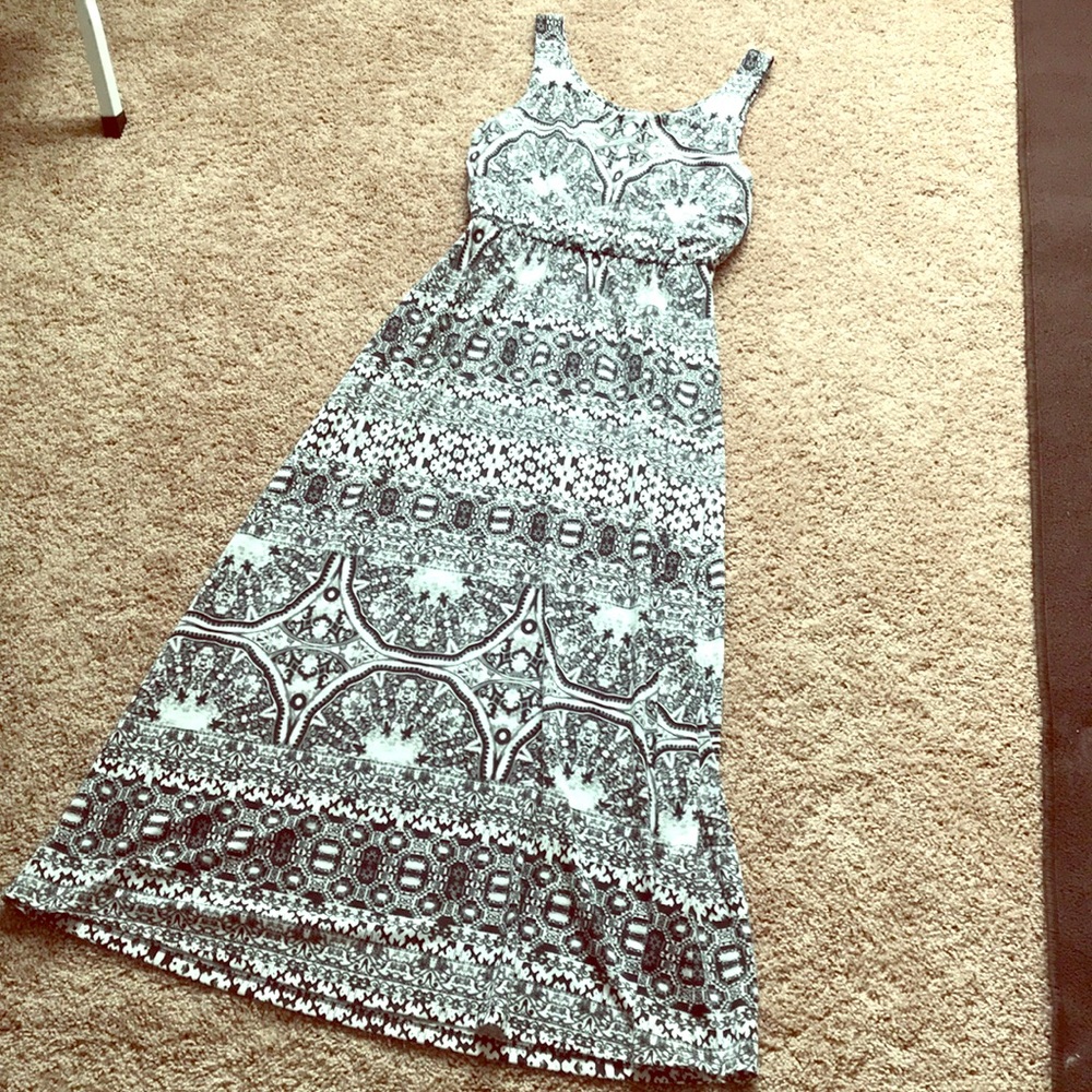 Beautiful black and white maxi dress